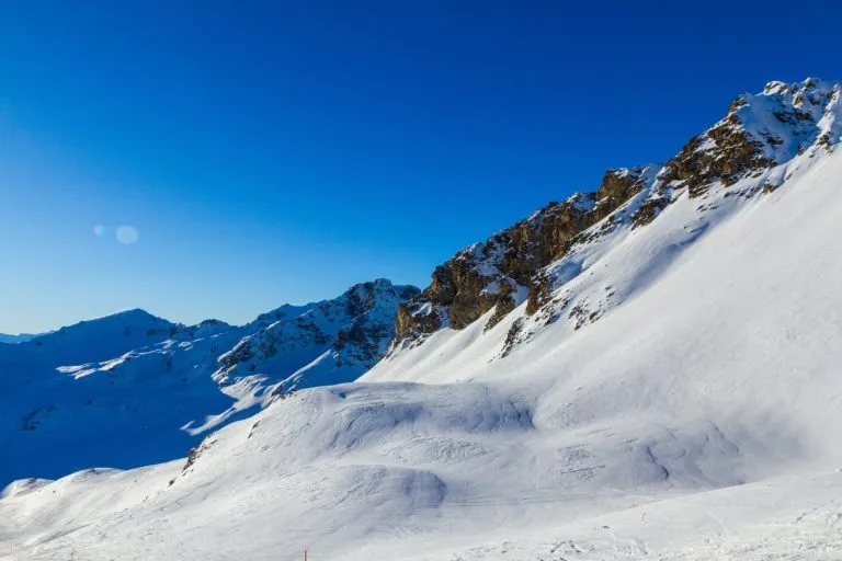 Bergblick beim Skifahren in St. Moritz, Schweiz