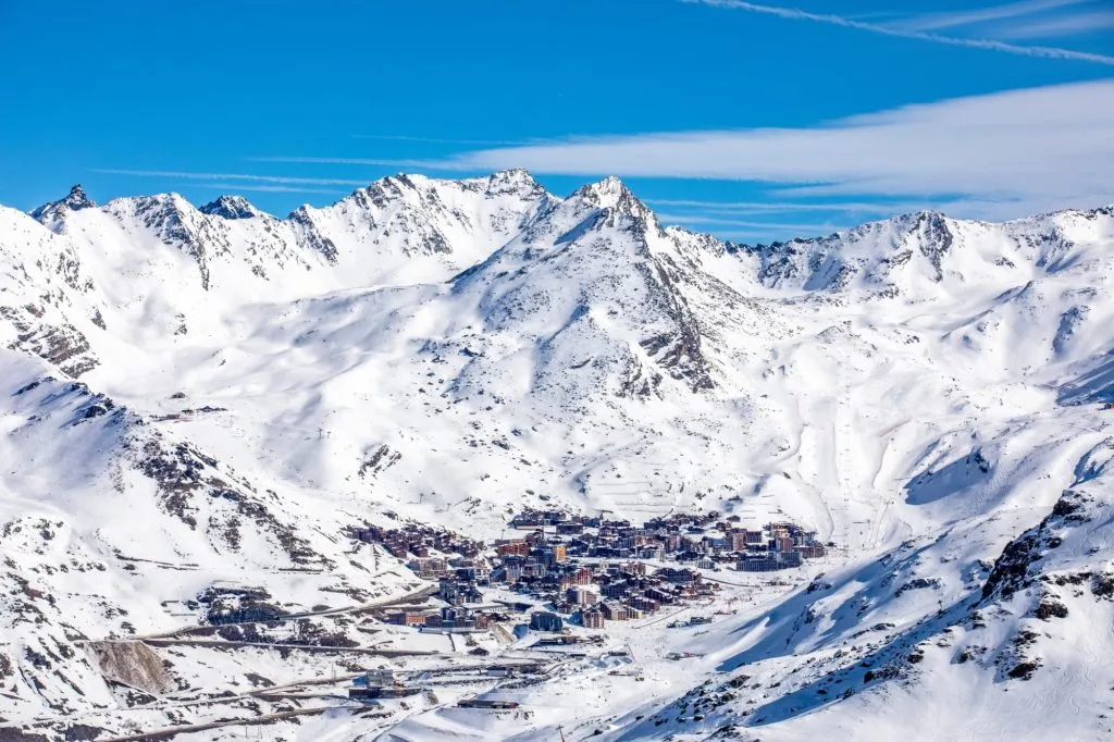 Val Thorens is the highest ski resort in Europe (2300m). The resort forms part of the 3 vallées linked ski area which is the largest linked ski areas in the world